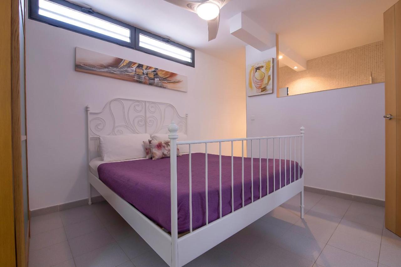 Villa Moderna Con Piscina เอลกัมเปโญ ภายนอก รูปภาพ
